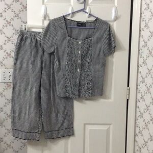 2 Piece 100% Cotton Capris Pants & Short Sleeved Top Lightweight for Cruise.